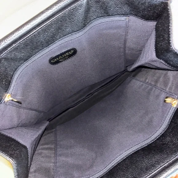 Authentic CHANEL black caviar wooden handle black caviar leather satchel - Picture 5 of 14